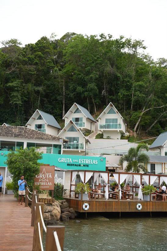 Área externa para relaxar no Gruta das Estrelas